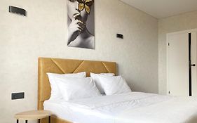 Apartment Люкс Центр, ЖК Яровиця, Паркомісце